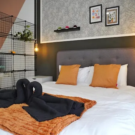 Lily And Loft - Queensville @ Kuala Lumpur - Netflix Exterior photo