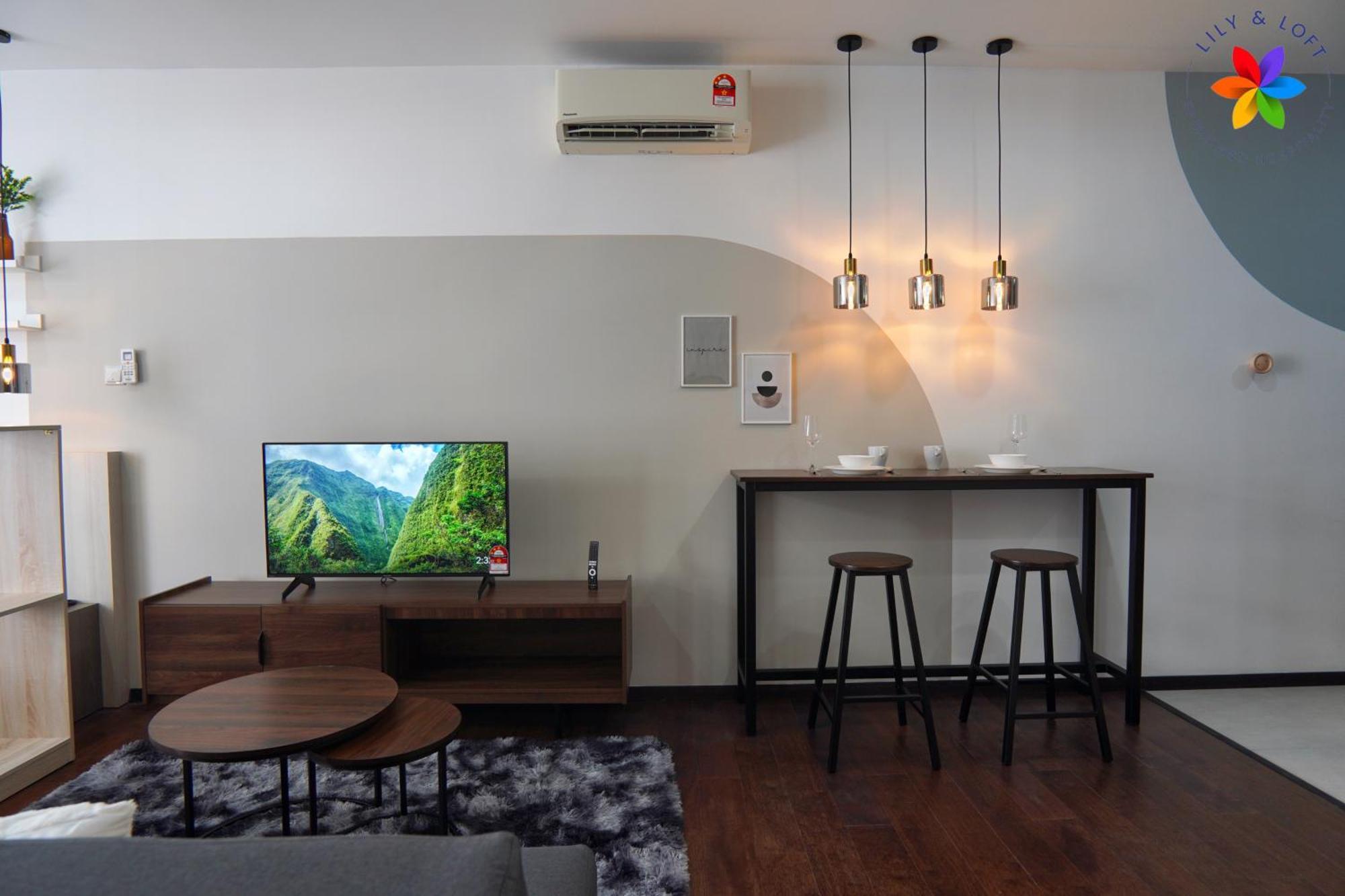 Lily And Loft - Queensville @ - Netflix * Kuala Lumpur