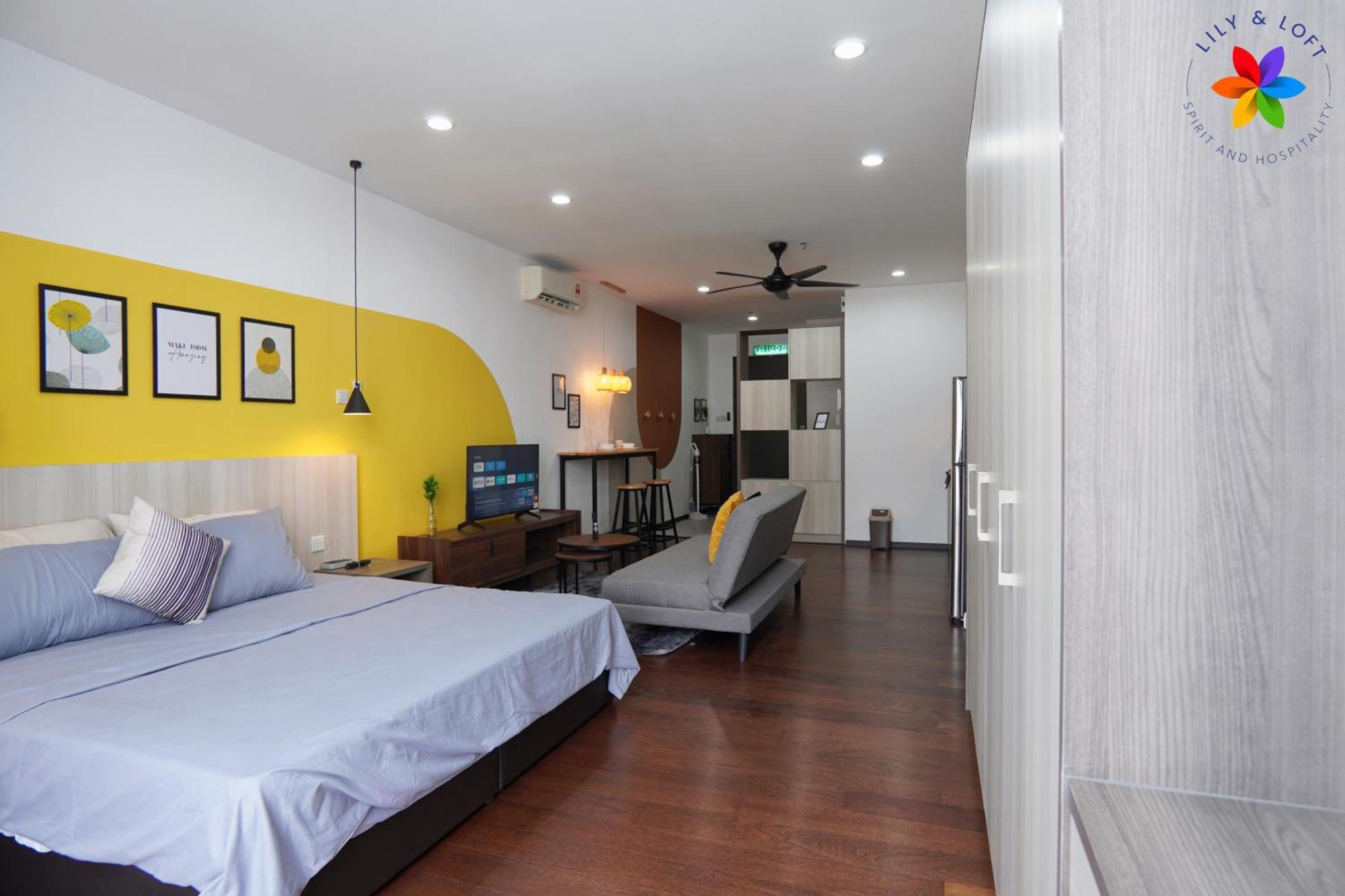 Apartment Lily And Loft - Queensville @ - Netflix