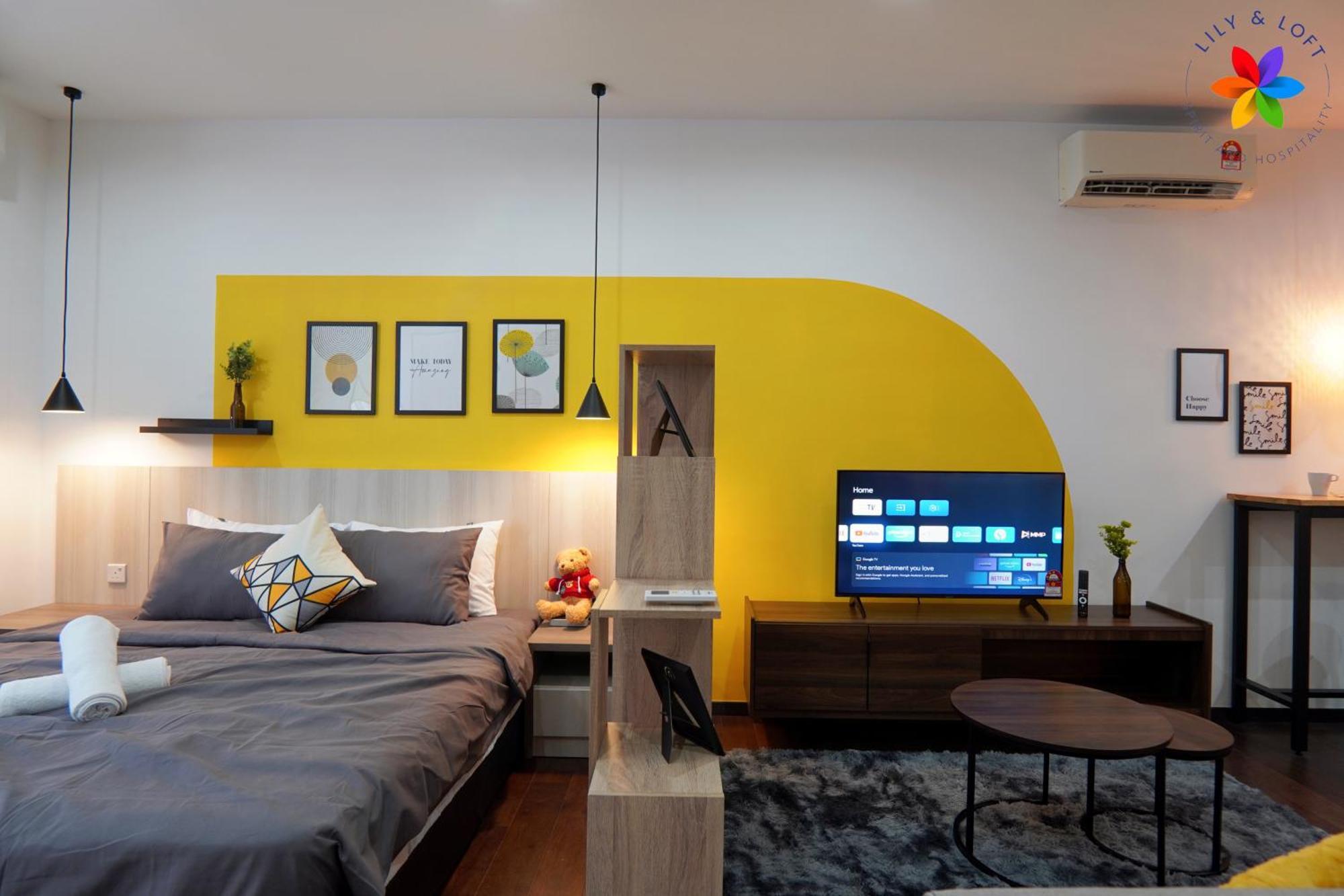 Lily And Loft - Queensville @ - Netflix