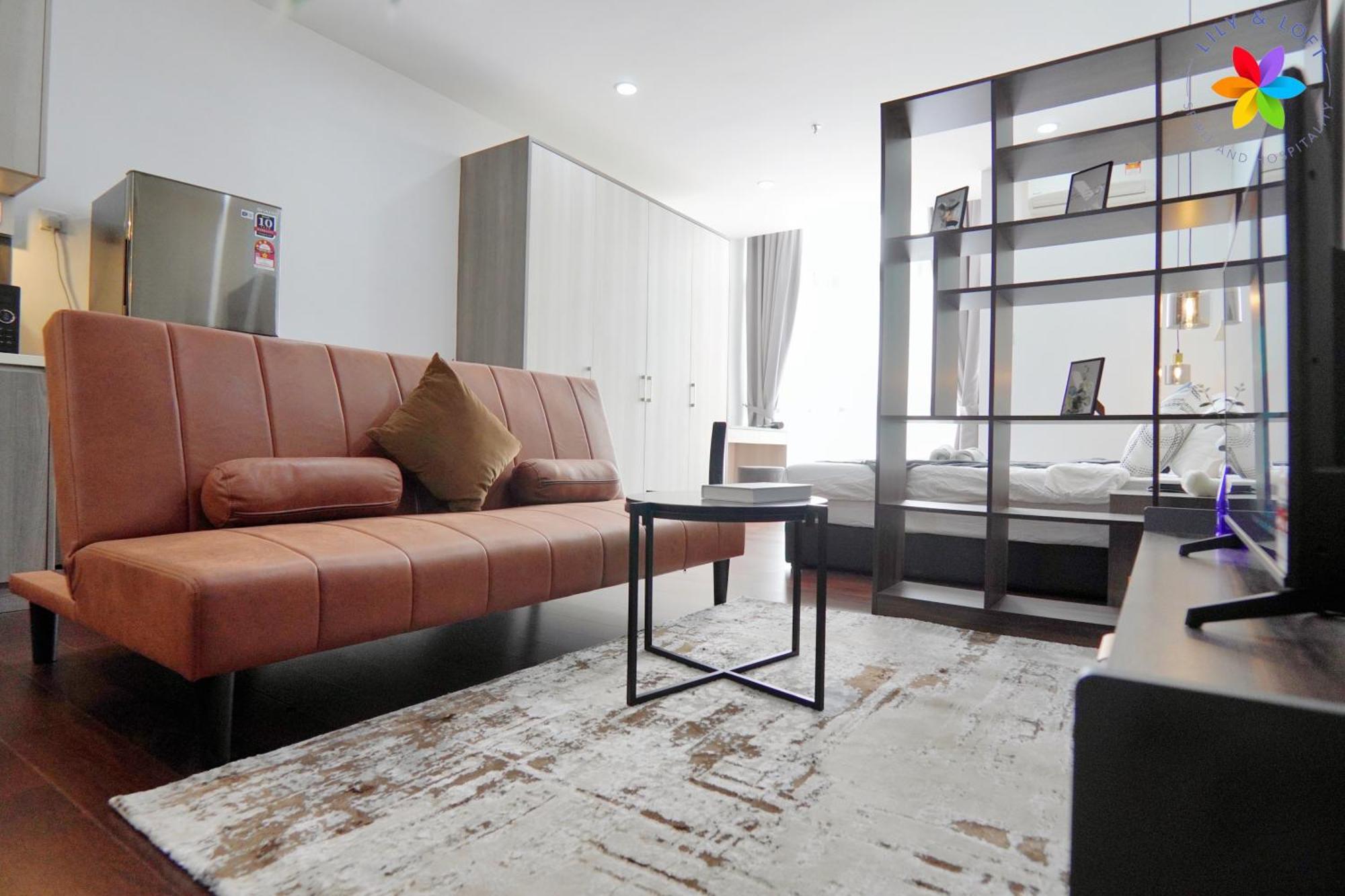 Apartment Lily And Loft - Queensville @ - Netflix
