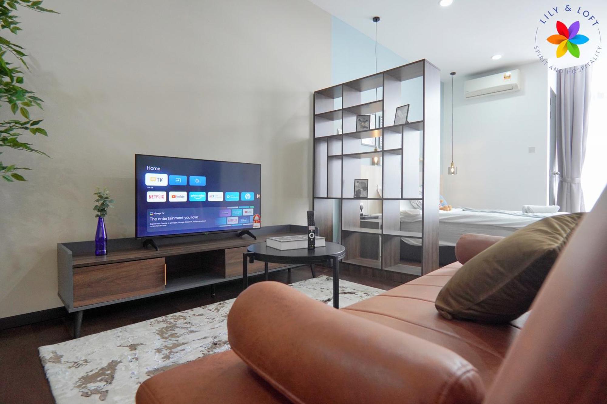 Lily And Loft - Queensville @ - Netflix *